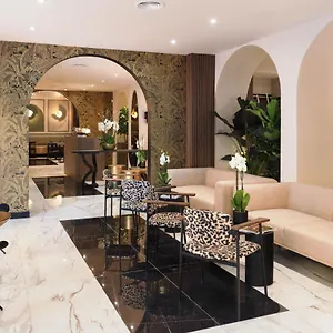 3* Otel Khla