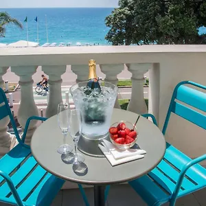 Mercure Marche Aux Fleurs Hotel